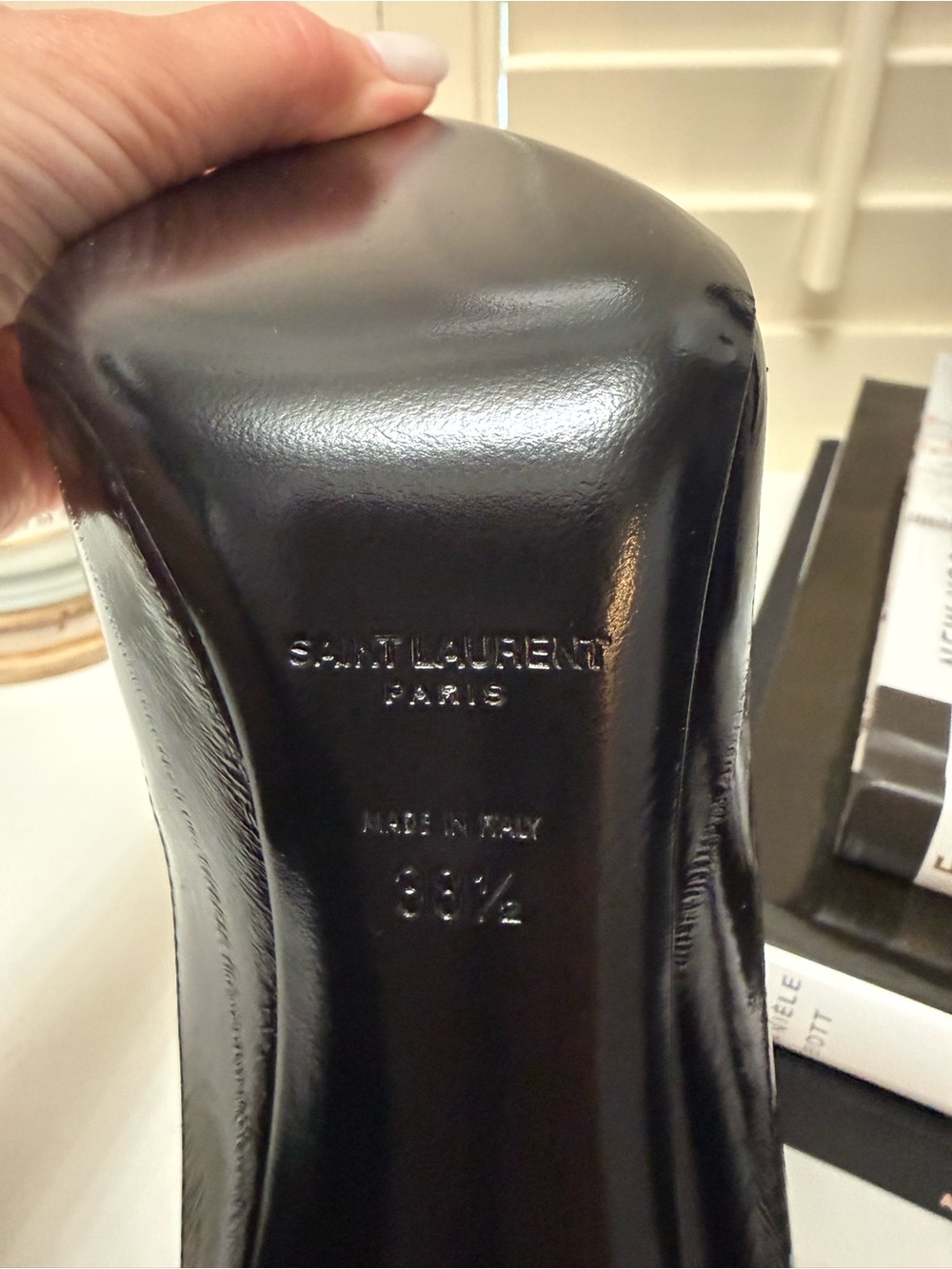 Saint Laurent Black Patent Pointed Stiletto Pump - never worn. - Picture 5 of 6